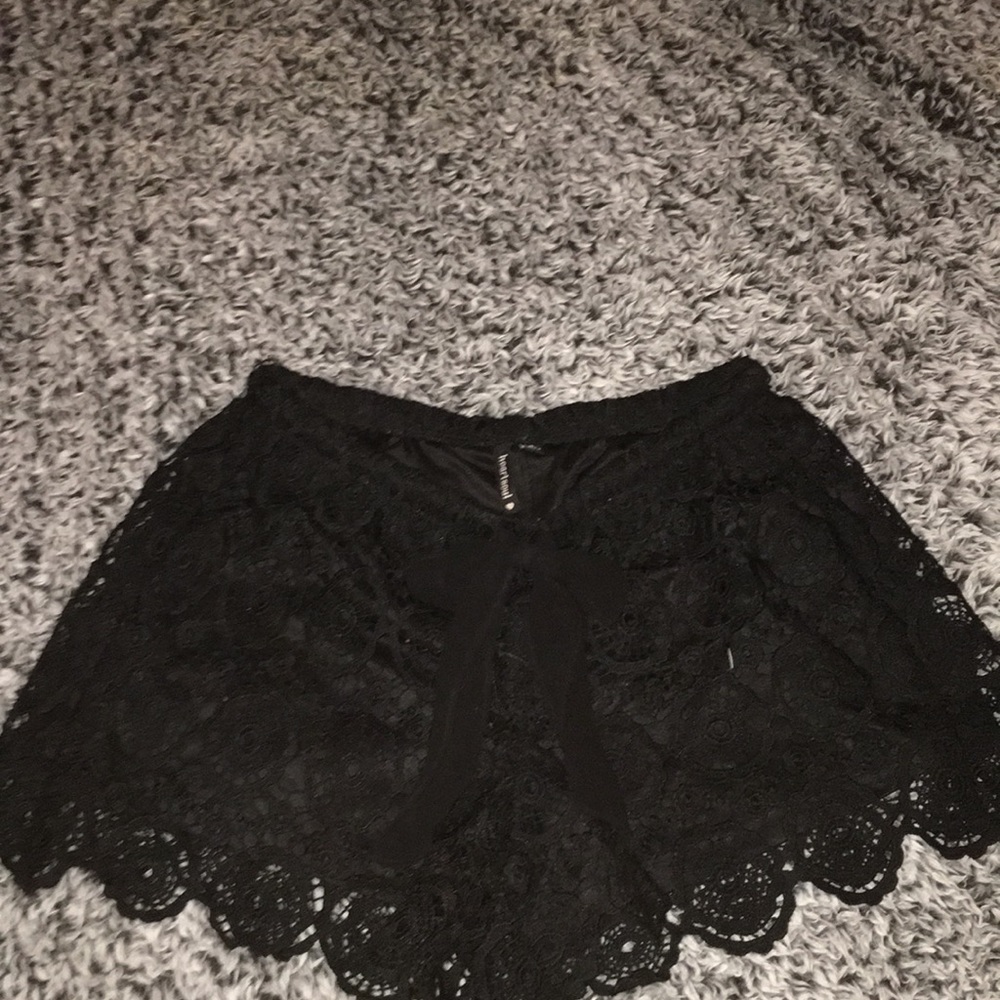 Heart soul black lace shorts